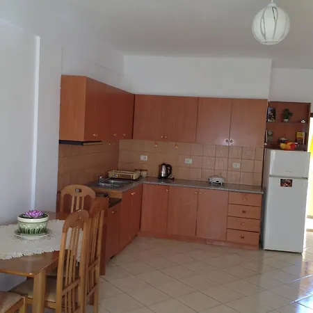 Miranda * Sarandë