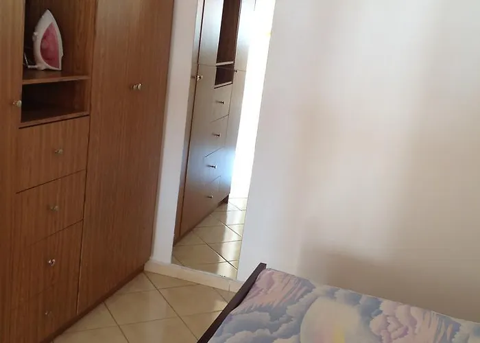 Miranda Apartment Sarande